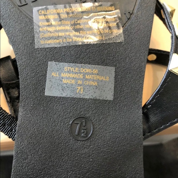 Tiara Studded Sandals Black Size 7.5 NIB - Picture 2 of 3